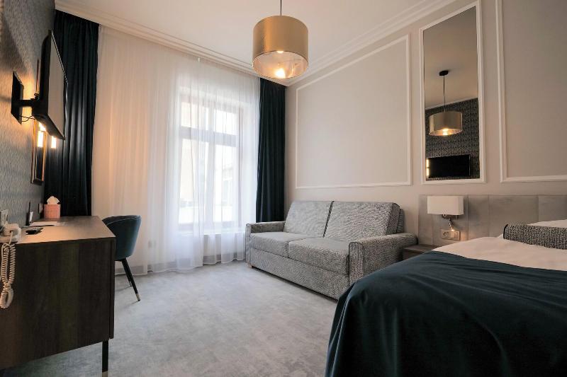 Hotel Zlata Hva Zda image