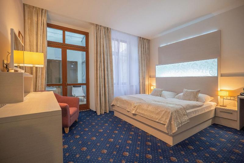 Hotel Zlata Hva Zda image