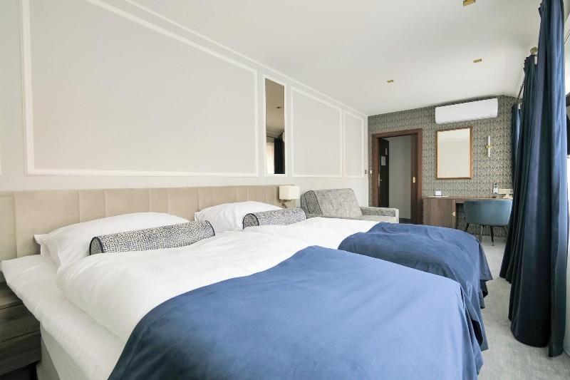 Hotel Zlata Hva Zda image