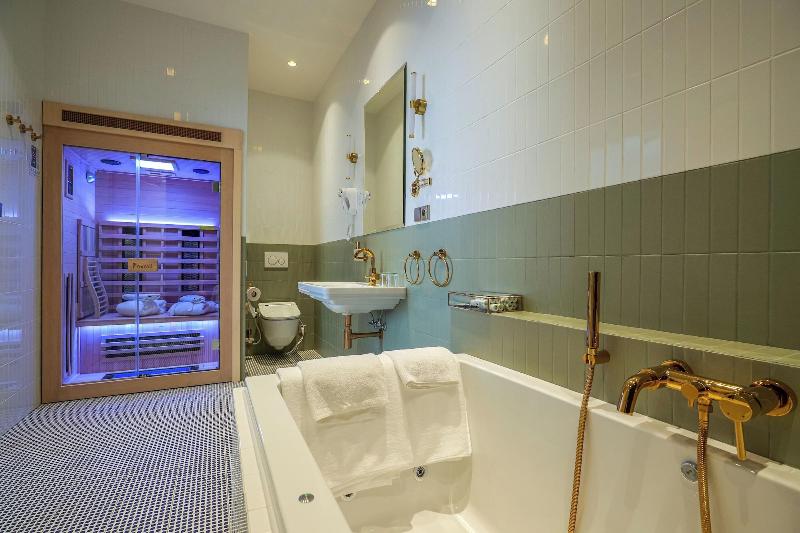 Hotel Zlata Hva Zda image