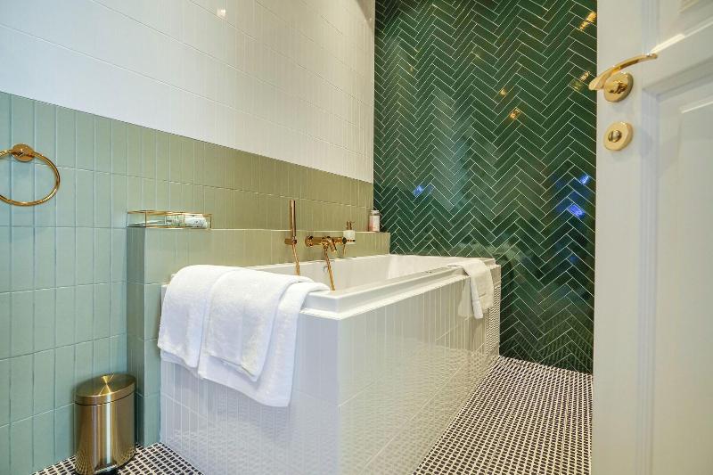 Hotel Zlata Hva Zda image