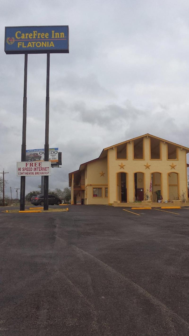 Carefree Inn Flatonia
