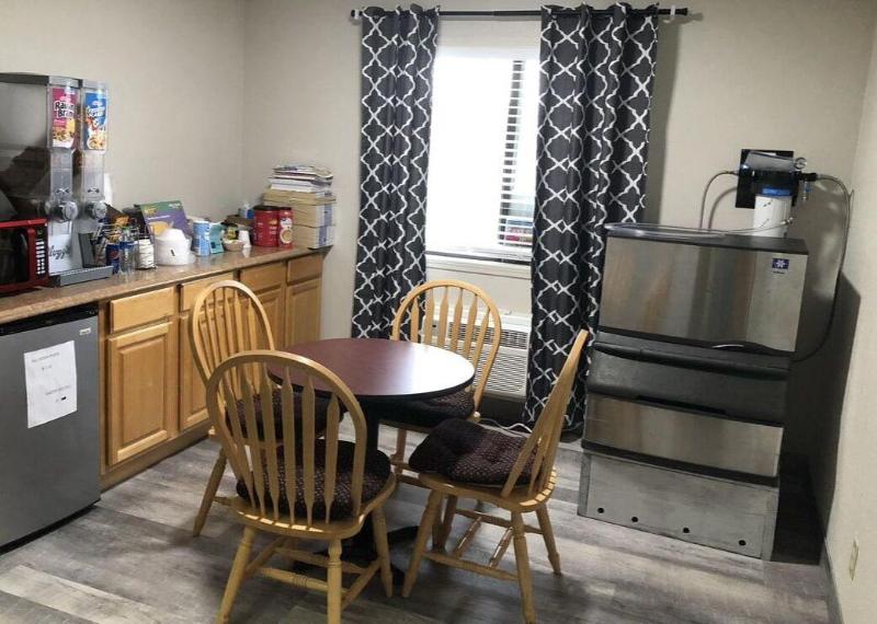 Budget Host Inn Greenup — general view