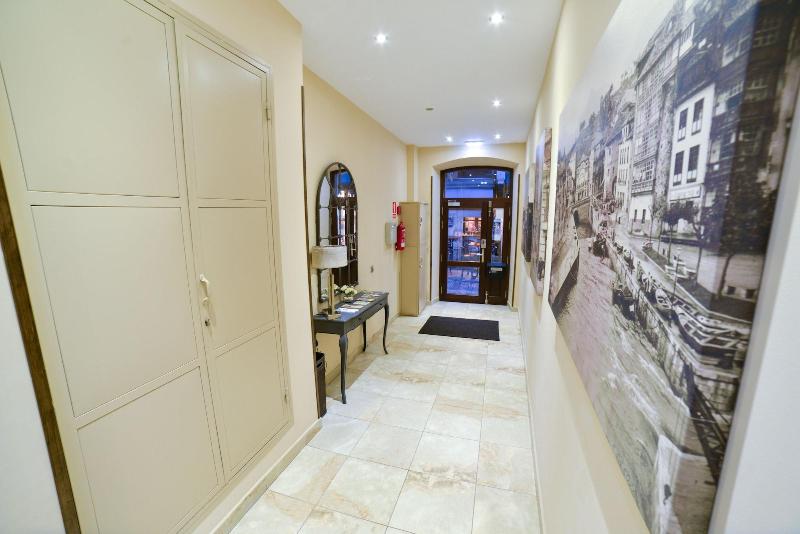 Apartamentos Turisticos Llanes image