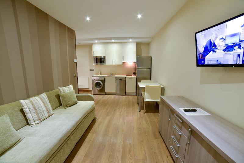 Apartamentos Turisticos Llanes image