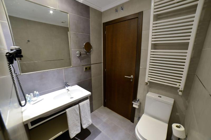 Apartamentos Turisticos Llanes image