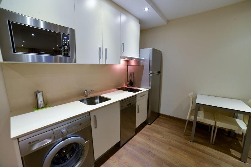 Apartamentos Turisticos Llanes image