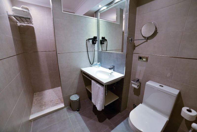Apartamentos Turisticos Llanes image