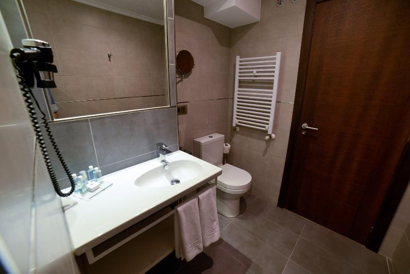 Apartamentos Turisticos Llanes image