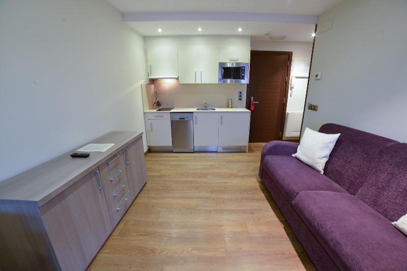 Apartamentos Turisticos Llanes image