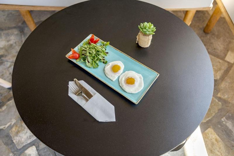 Hotel Kamelo image