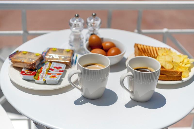 Hotel Kamelo image