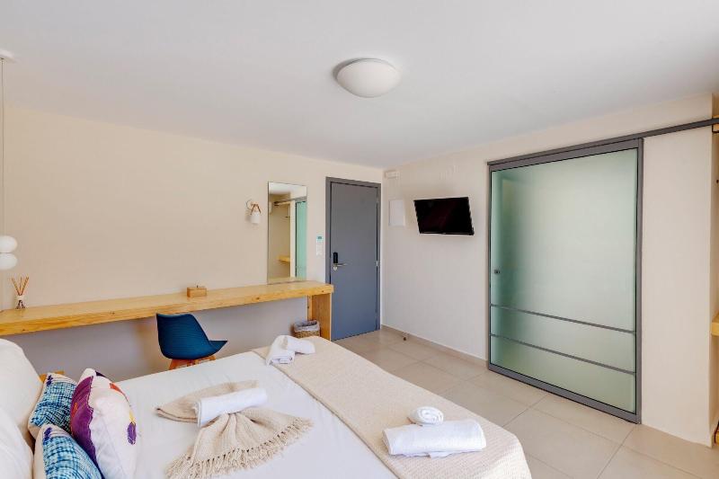 Hotel Kamelo image