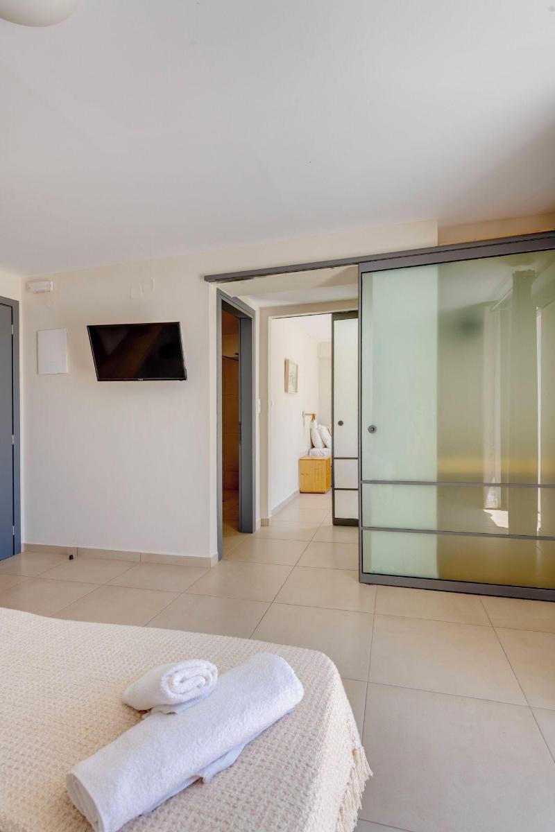 Hotel Kamelo image