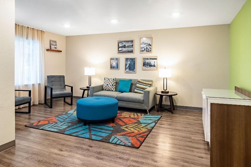 Woodspring Suites Toledo Maumee image