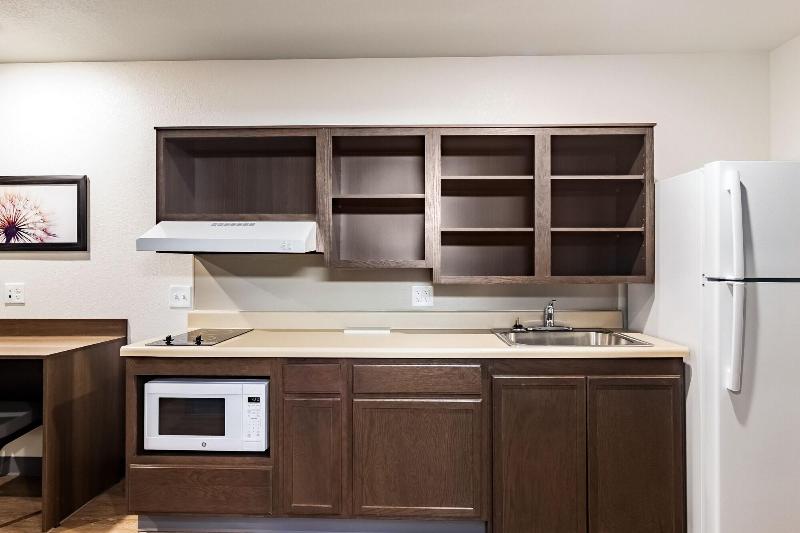 Woodspring Suites Toledo Maumee image