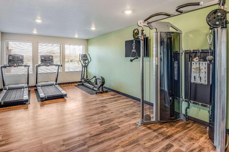 Woodspring Suites West Des Moines image