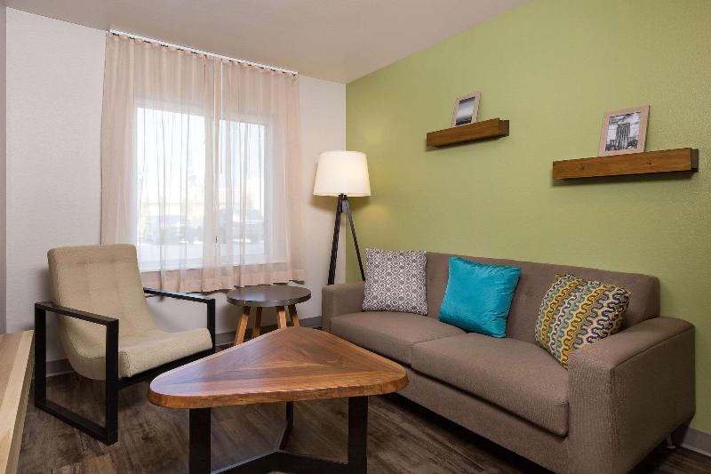 Woodspring Suites West Des Moines image