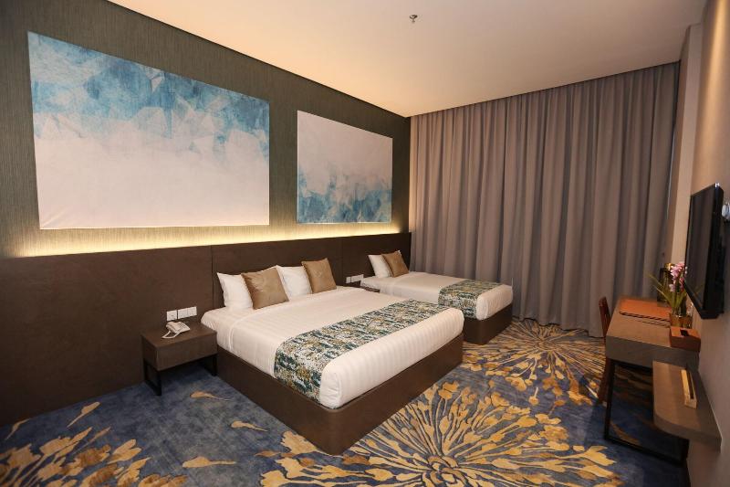 D Elegance Grand Bandar Seri Alam image