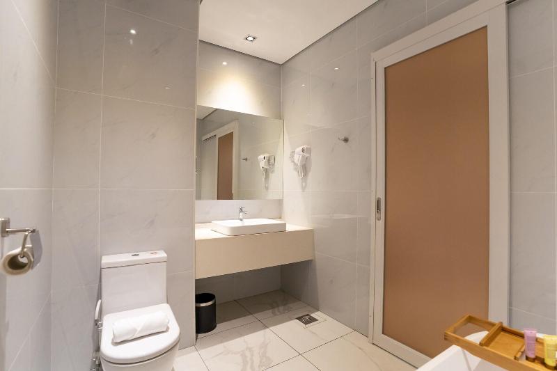 D Elegance Grand Bandar Seri Alam image