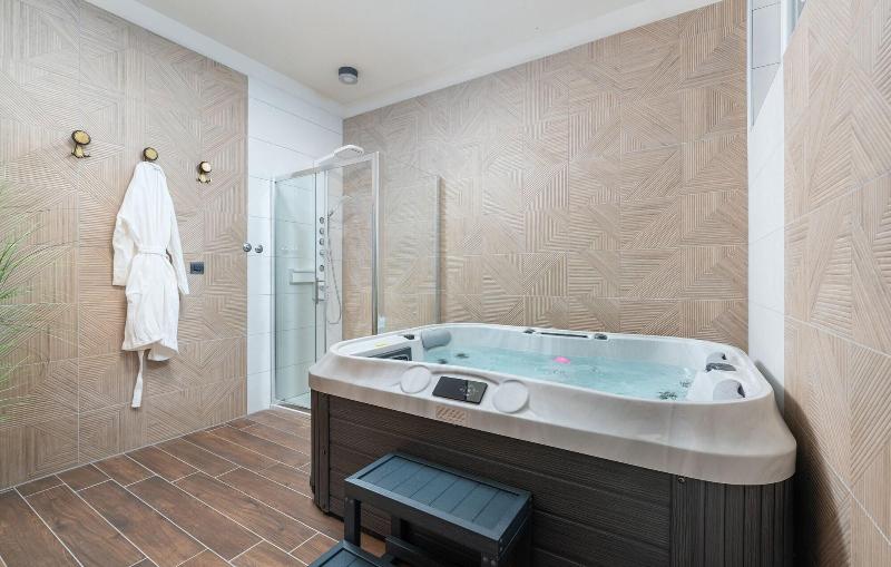 Hotel Dua Residence image