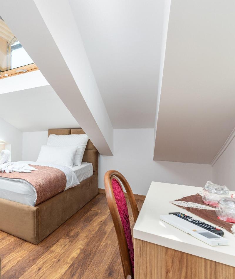 Hotel Dua Residence image
