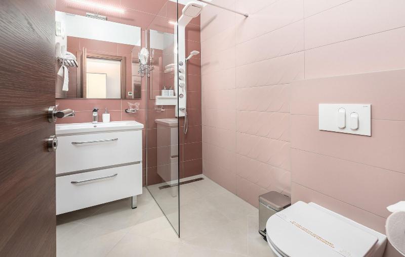 Hotel Dua Residence image