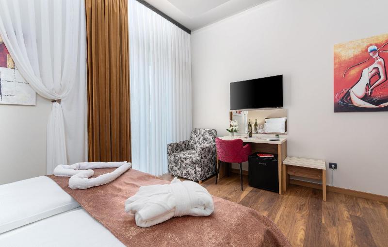 Hotel Dua Residence image