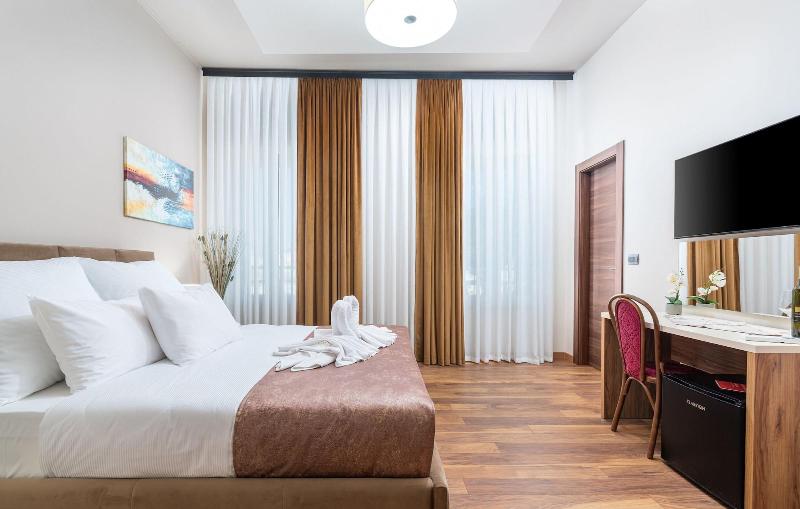 Hotel Dua Residence image
