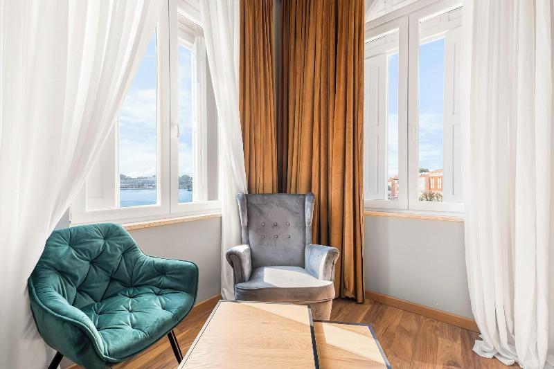 Hotel Dua Residence image