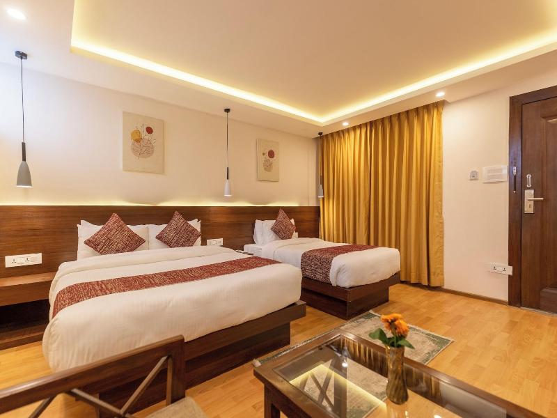 Apex Business Hotel image