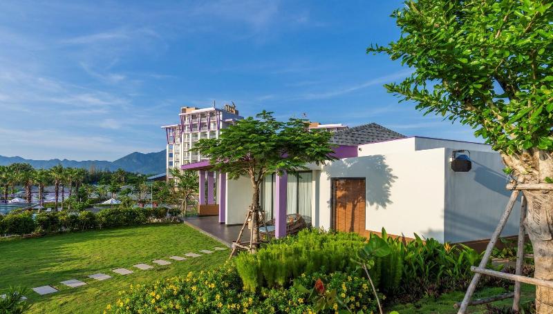Ttc Van Phong Bay Resort image