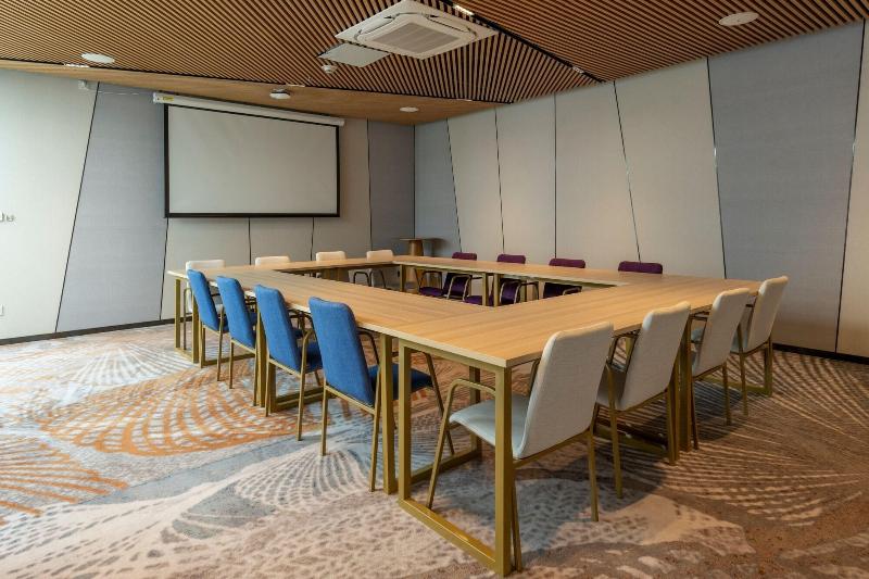 Ttc Van Phong Bay Resort image
