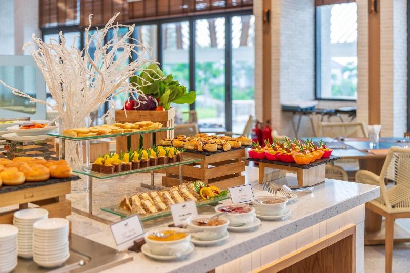 Ttc Van Phong Bay Resort image