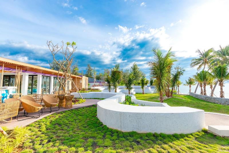 Ttc Van Phong Bay Resort image