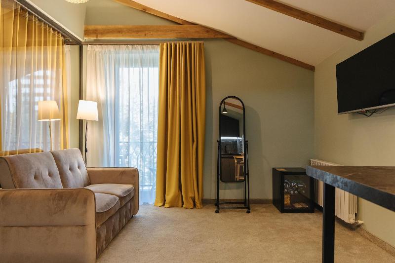 Aratta Boutique Hotel image