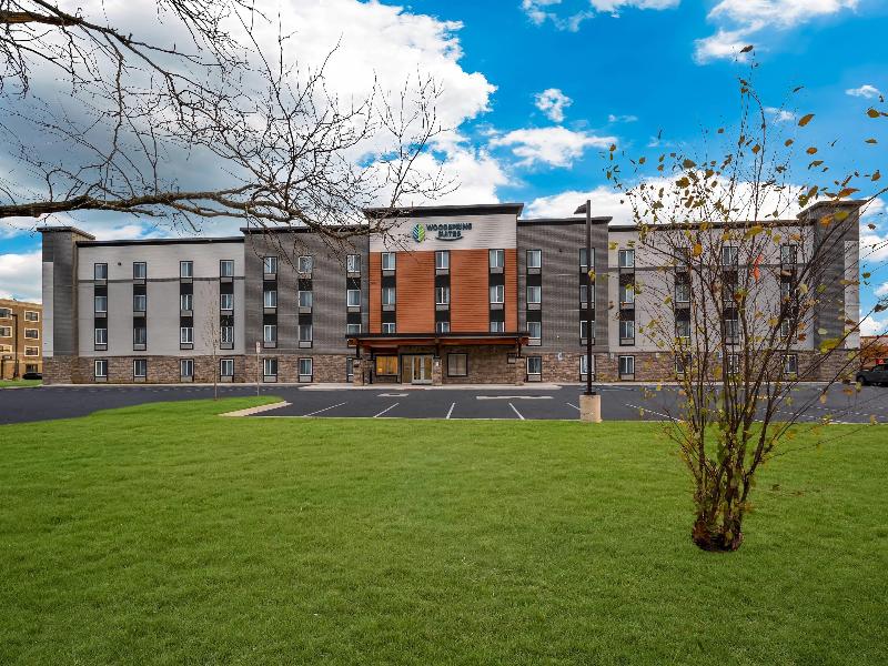 Woodspring Suites Dearborn Detroit image