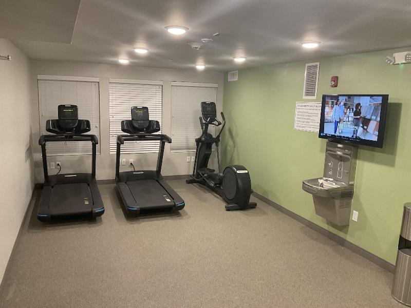 Woodspring Suites Dearborn Detroit image