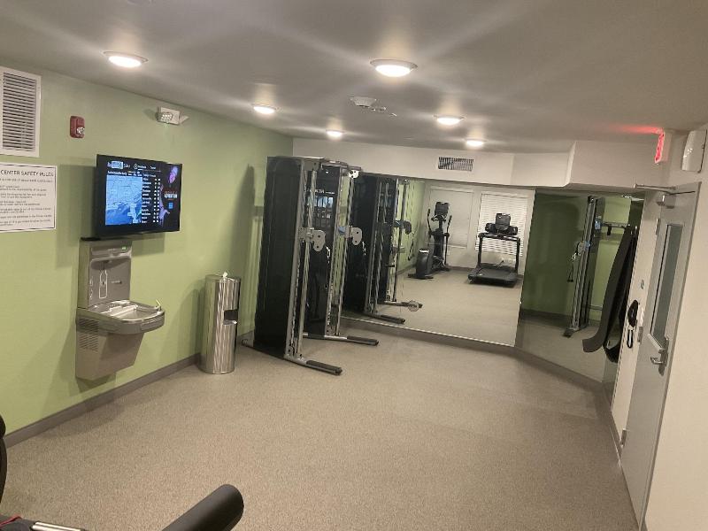 Woodspring Suites Dearborn Detroit image