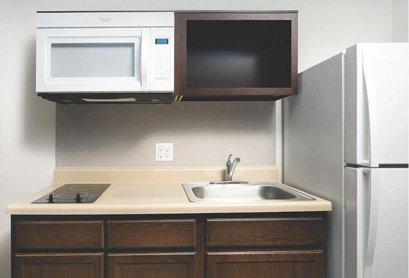 Woodspring Suites Rochester Greece image