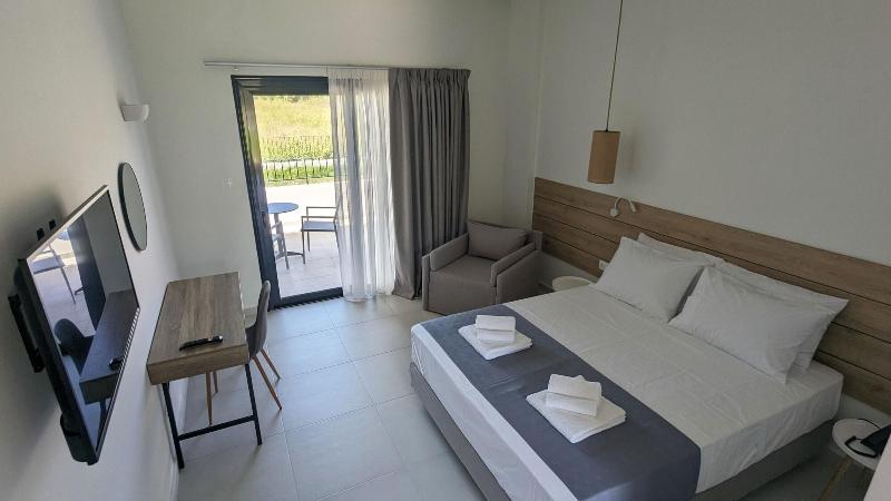 Costa Ionica Mytikas Seaside Hotel image