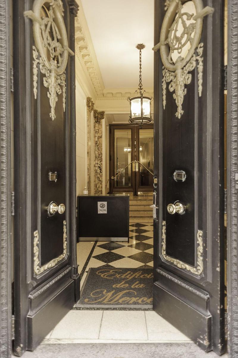 Sarmiento Flats image