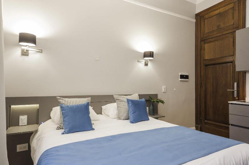 Sarmiento Flats image