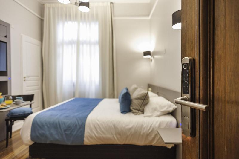 Sarmiento Flats image