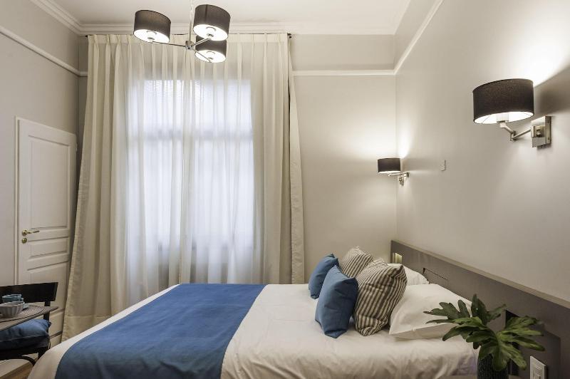 Sarmiento Flats image