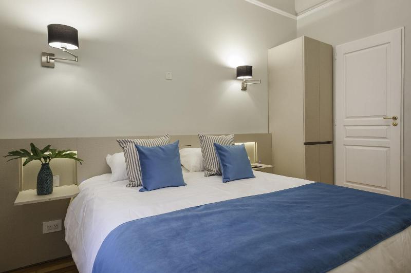 Sarmiento Flats image