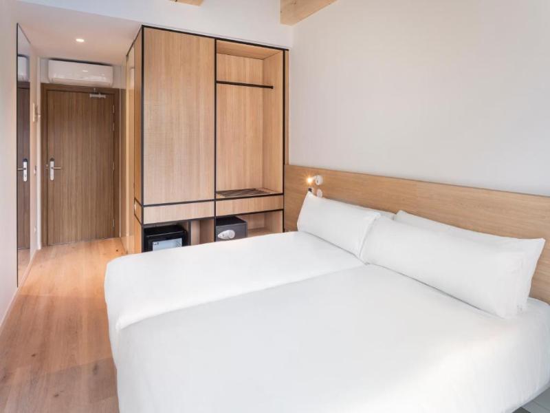 B&B HOTEL Guimarães image