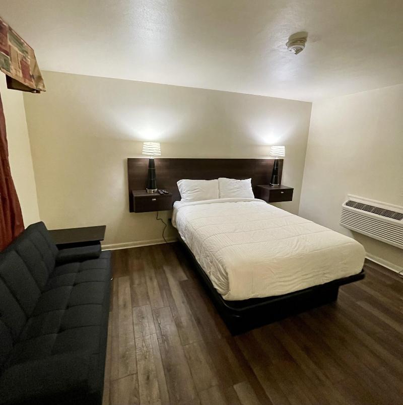 Relax Inn Smyrna image