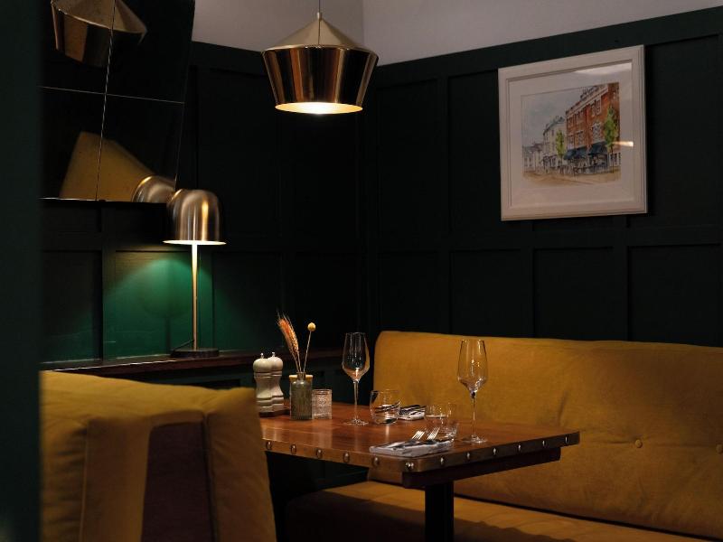 The White Star Tavern image