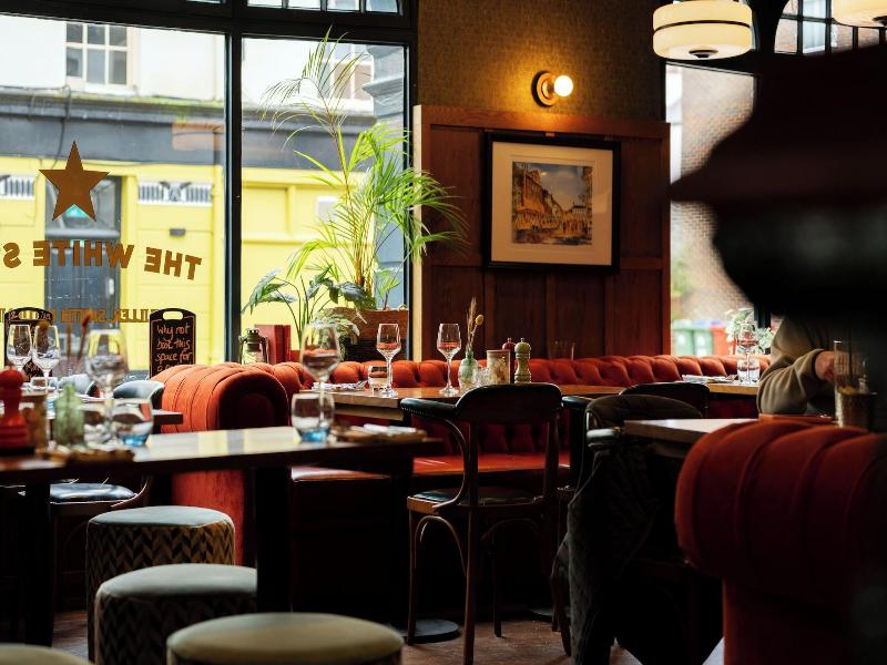 The White Star Tavern image